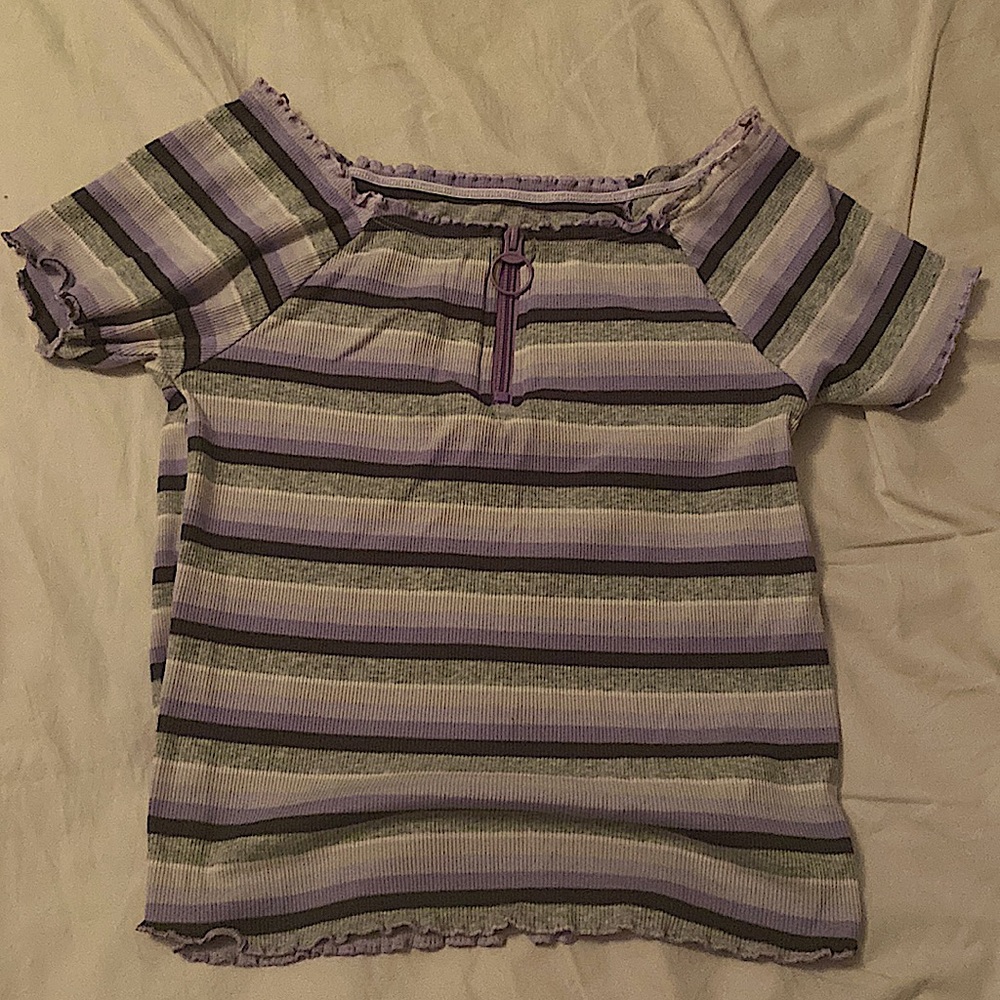 Cute purple striped crop top